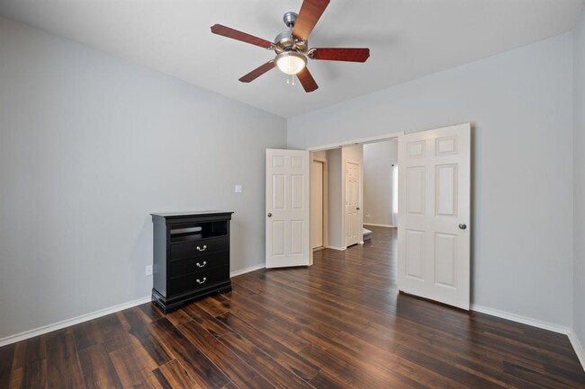 Building Photo - 2114 Campfield Pkwy