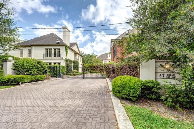 Building Photo - 57 Briar Hollow Ln