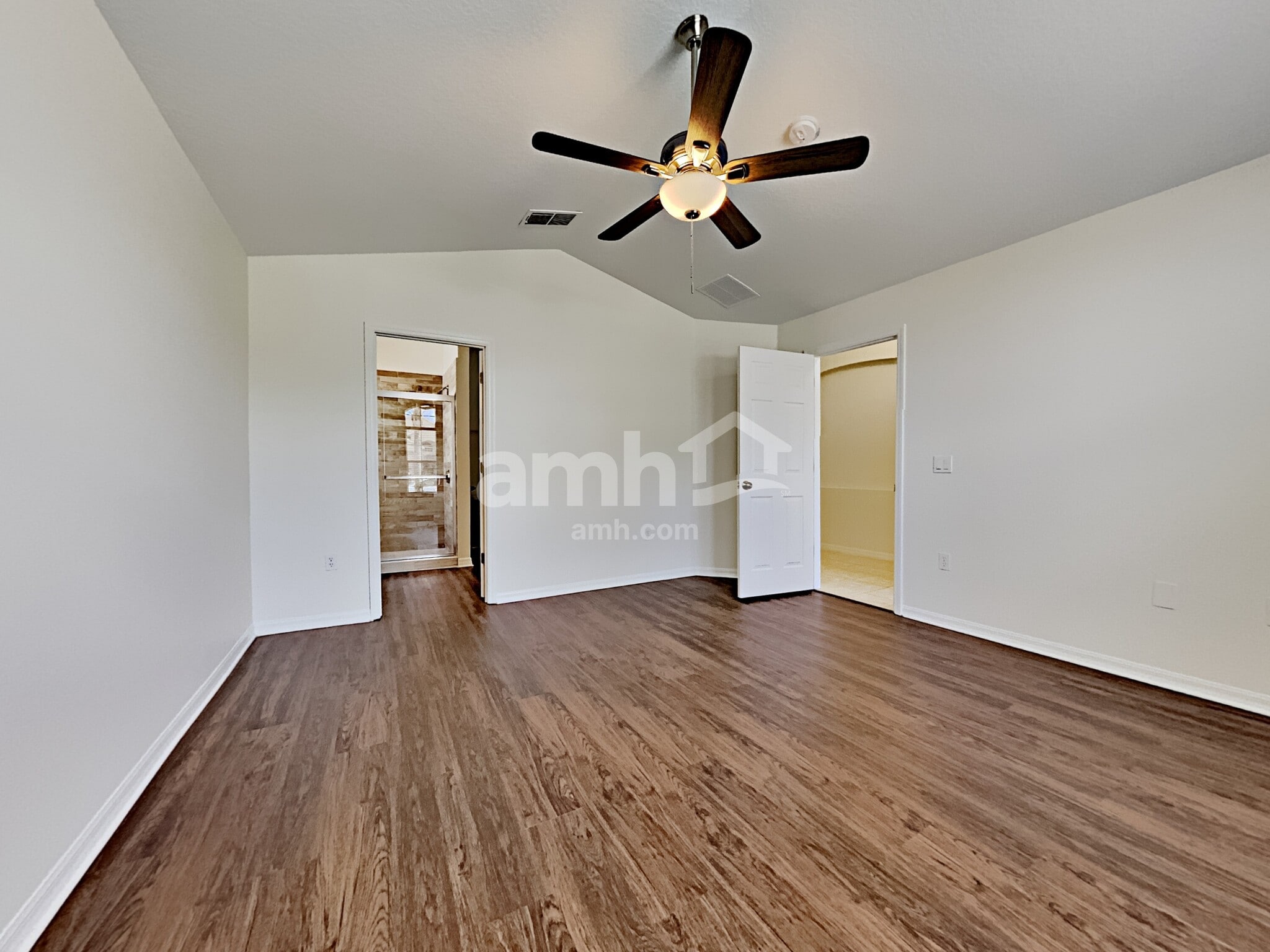 Building Photo - 16609 Rising Star Dr