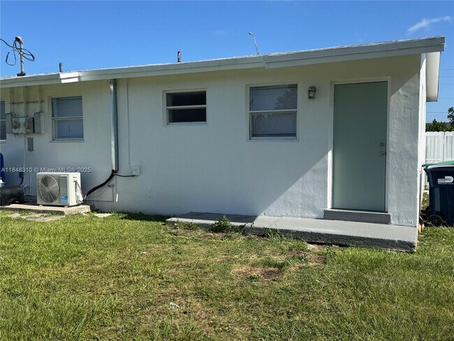 Building Photo - 10541 SW 184th St