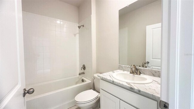 Building Photo - 17915 Cantarina Cove