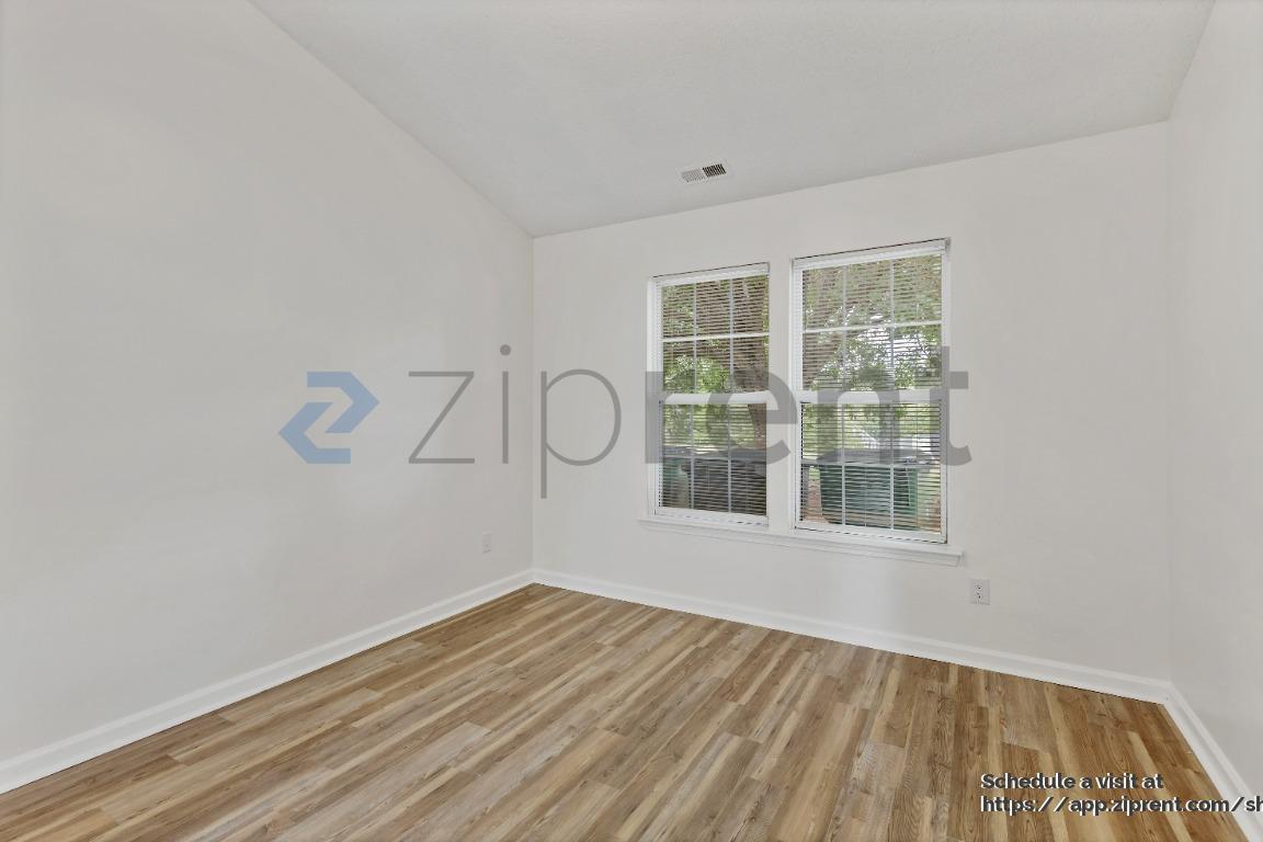 Building Photo - 4711 Avalon Forest Ln