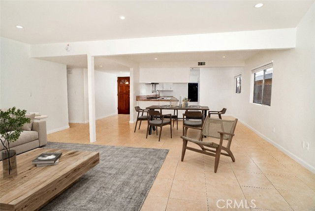 Building Photo - 16851 Germain St