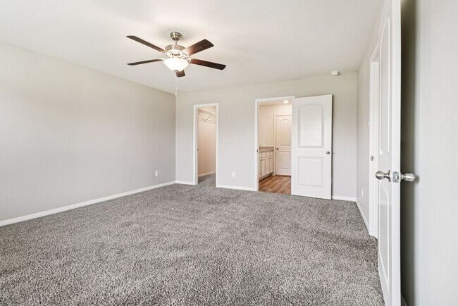 Building Photo - 3900 Calvary Ct