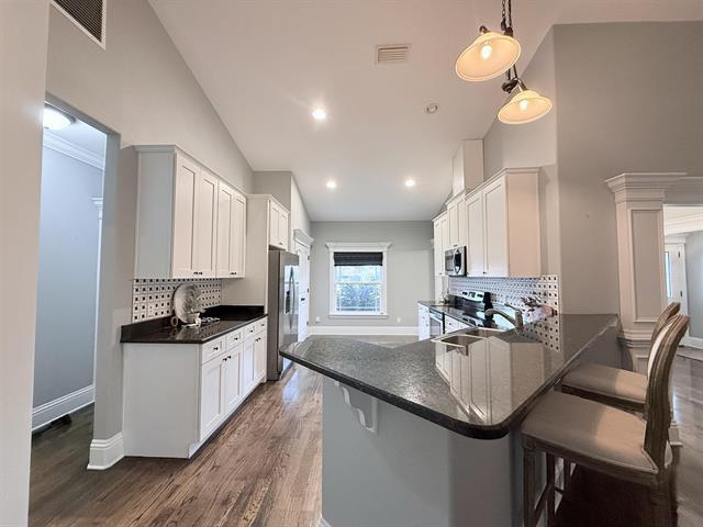 Building Photo - 69 Carousel Cir