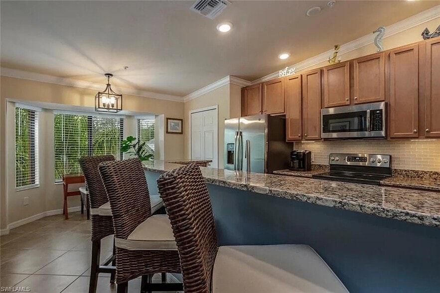 Building Photo - 13671 Julias Way