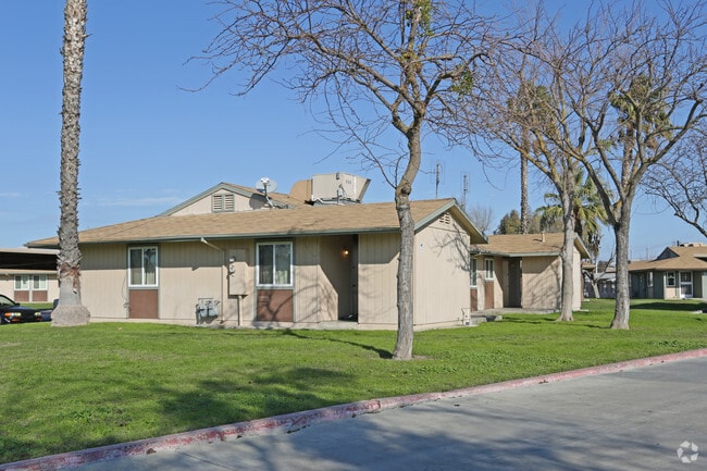 Building Photo - Cardella Courts