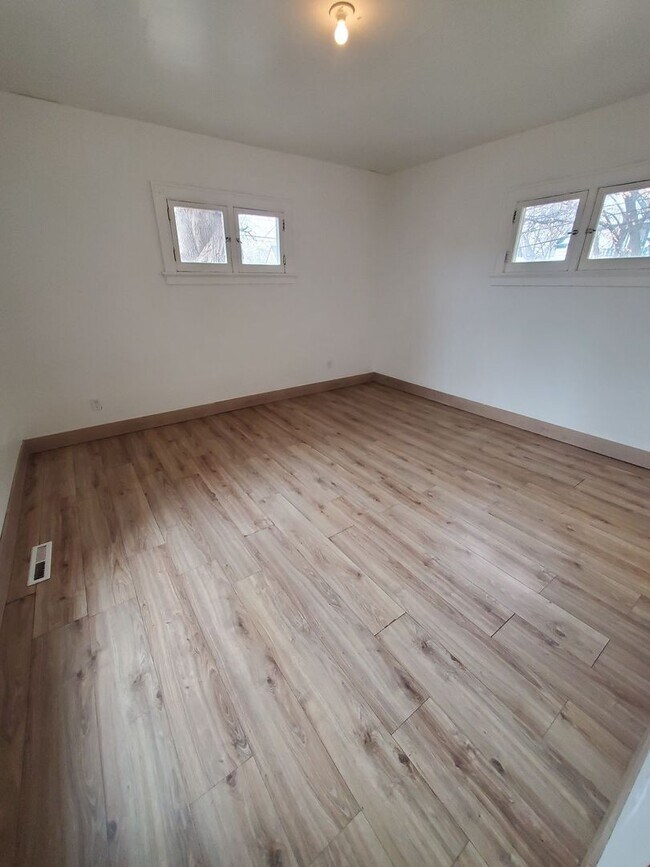 Building Photo - 2873-2875-2875 N 26th St