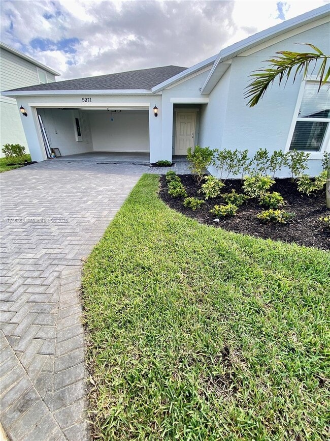 Building Photo - 5971 Pickering Dr