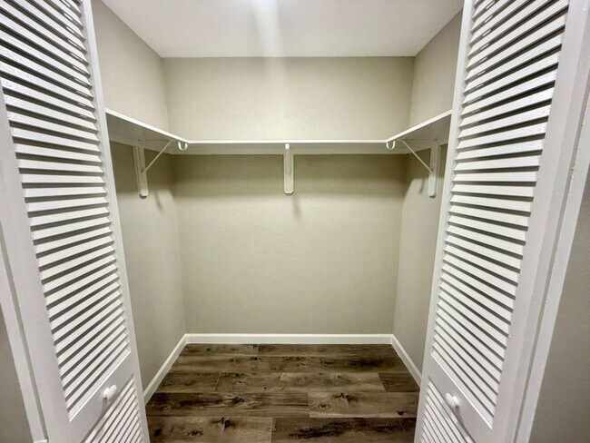 Building Photo - 5050 Ambassador Way