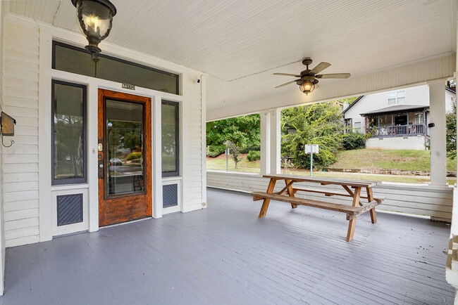 Building Photo - 1402 17th St S