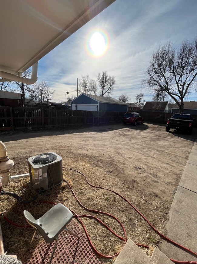 Building Photo - 6020 E 68th Way