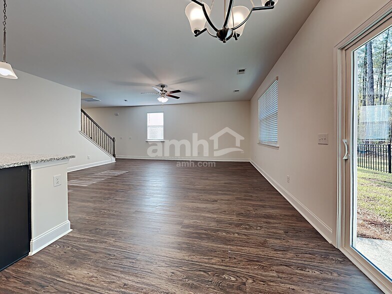 Building Photo - 315 West St