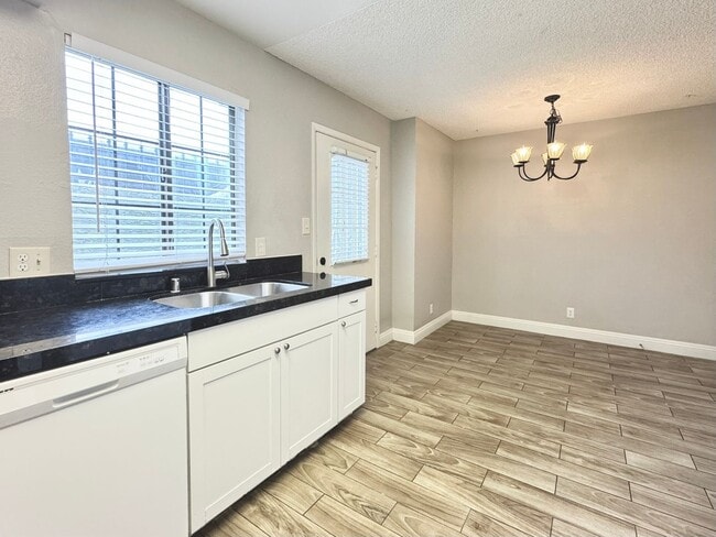 Building Photo - 7084 Burcot Ave