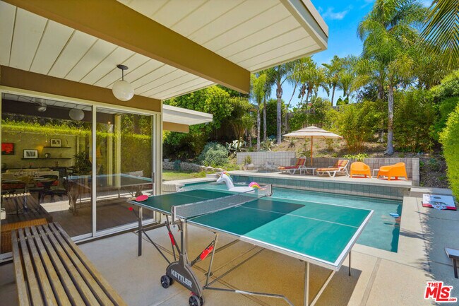 Building Photo - 1568 Stoddard Ave