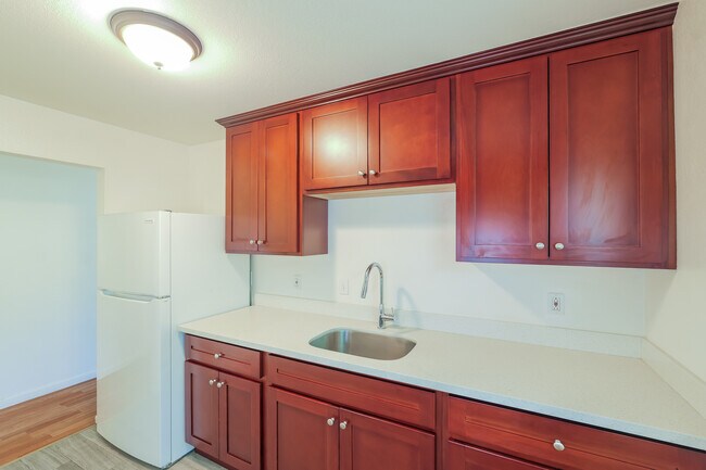 Building Photo - 233 Florida St