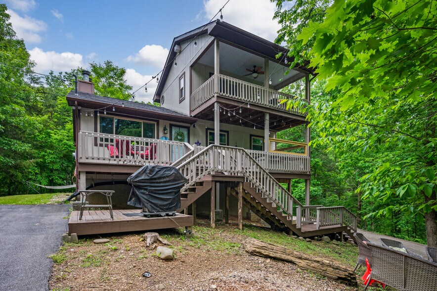 Building Photo - 930 Hideaway Hills Cir