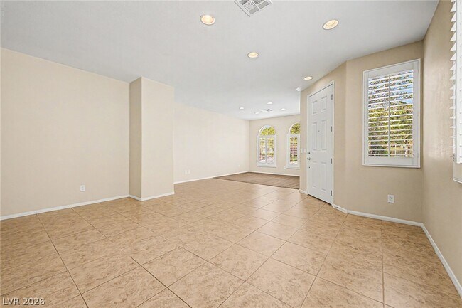 Building Photo - 758 Rise Canyon Dr