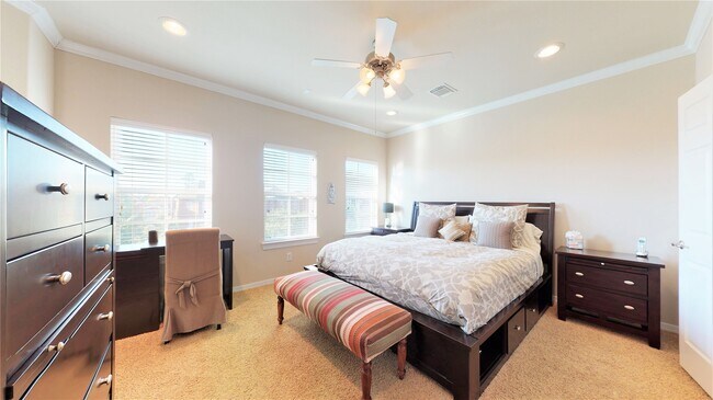 Building Photo - 26 Islewood Blvd