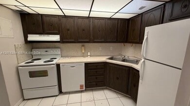 Building Photo - 3101 Oakland Shores Dr