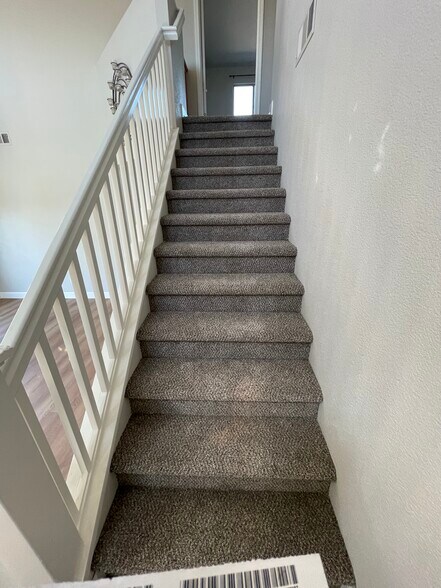newly carpted upstairs - 3978 Seagull Ct