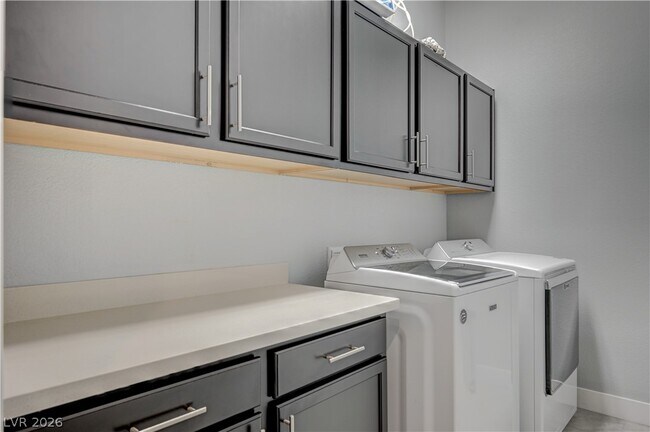 Building Photo - 3943 Reyes Ave