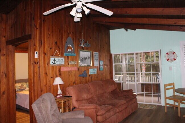 Building Photo - 1725 Cuscowilla Ln