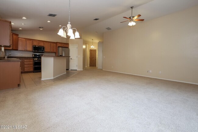 Building Photo - 10489 Bonpland Willow Dr