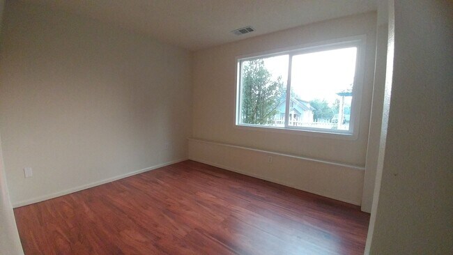 Building Photo - 8629 S Yakima Ave