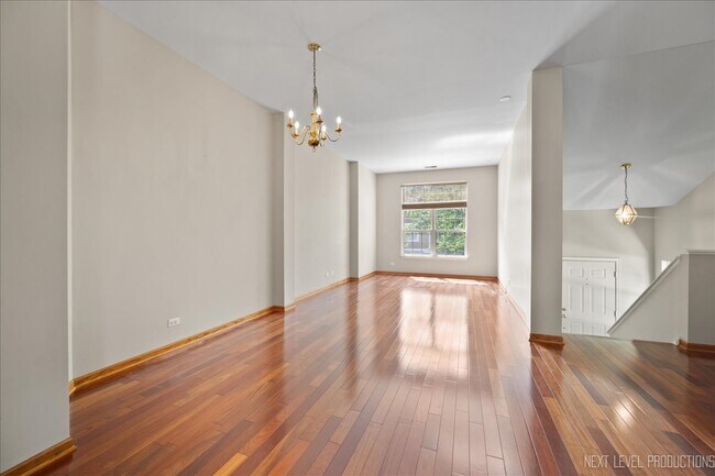 Building Photo - 2402 Wilton Ln