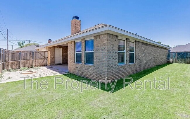 Building Photo - 2804 Dustin Dr