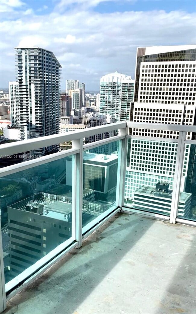 Building Photo - 951 Brickell Ave
