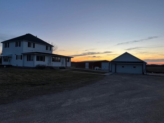 Building Photo - 22726 County Road E34