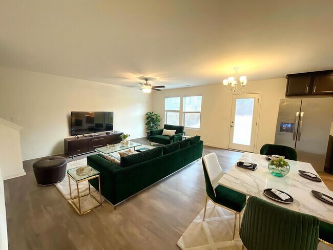 Building Photo - Stylish 4-Bedroom 3 Bathroom Single Home w/ a Guest Suite on the Main Level in Elmwood, Raleigh, ...