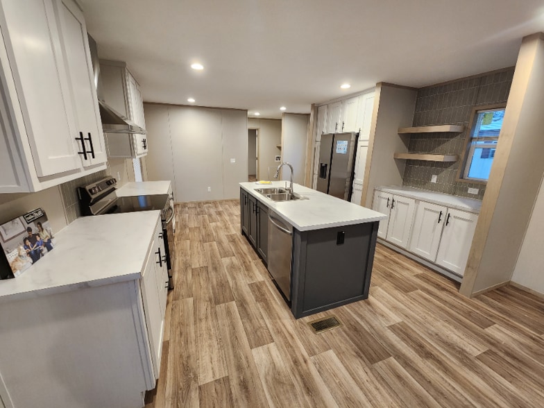 Building Photo - 3611 Rice Mine Rd NE