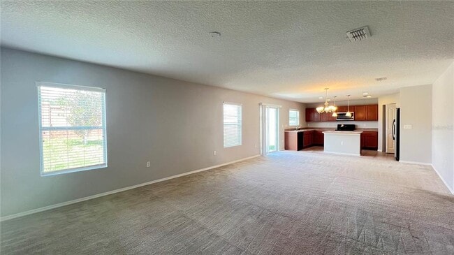 Building Photo - 13609 Laranja St