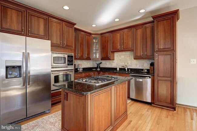 Building Photo - 43395 Briar Creek Terrace