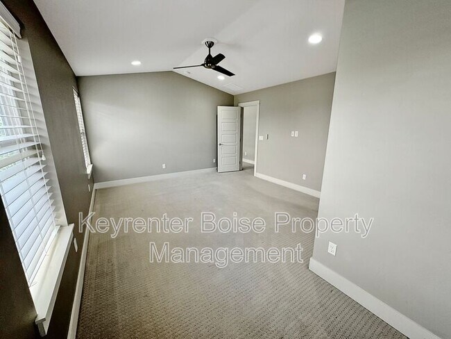 Building Photo - 2784 S Trailwood Way