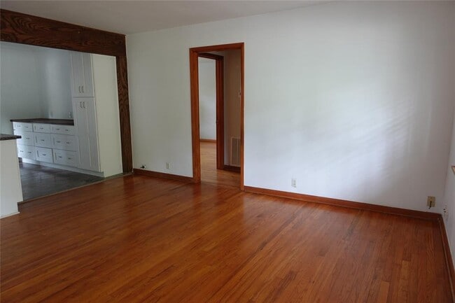 Building Photo - 918 Lehman St