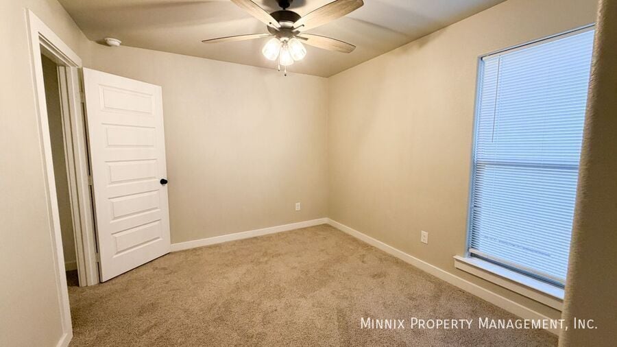 Building Photo - 2011 132nd St