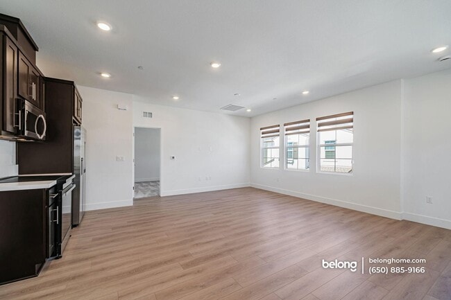 Building Photo - 62 W San Diego Dr