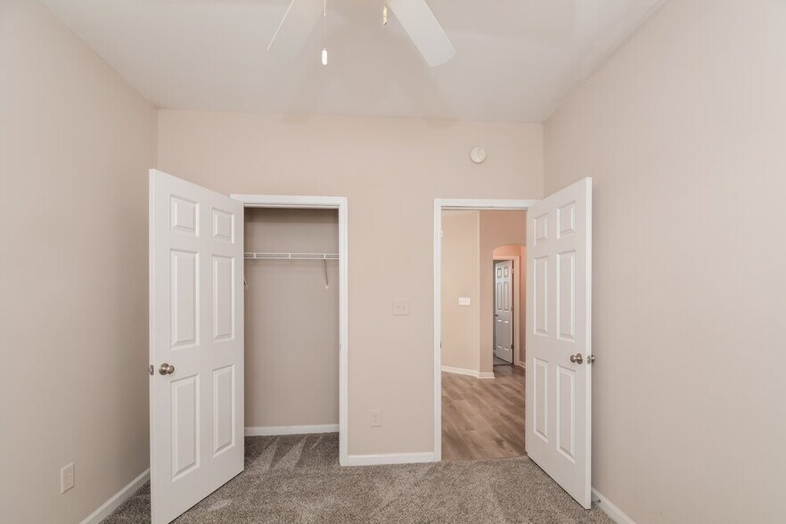 Building Photo - 648 Ashbrittle Dr