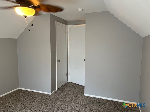 Building Photo - 1306 Carnation Ln