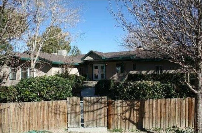 Building Photo - 7655 W Ave A