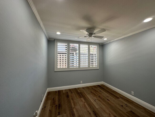 Building Photo - Stunning 4+2 Pool Home Home In Westlake Hi...