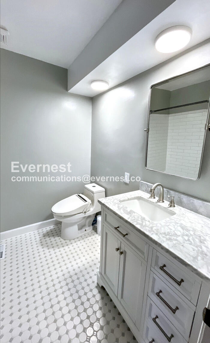 Building Photo - 7453 Twinbrook Dr