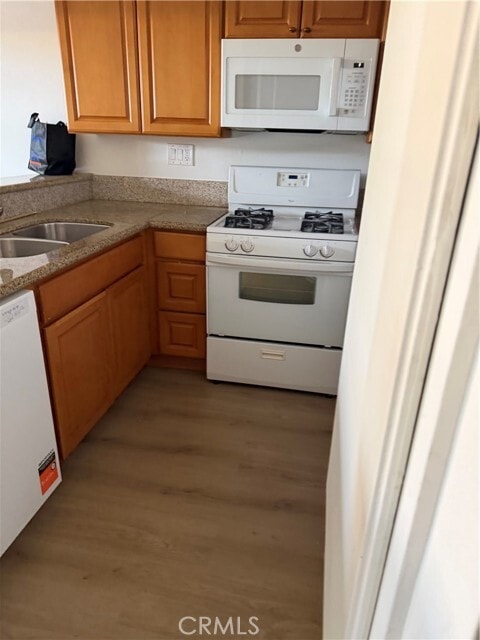 Building Photo - 990 Margarita Dr