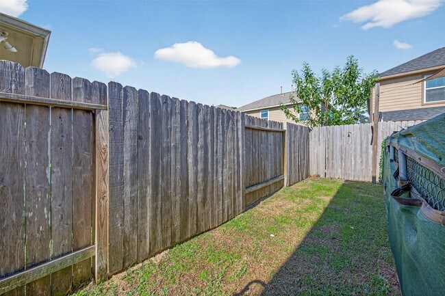 Building Photo - 9931 Chimney Swift Ln