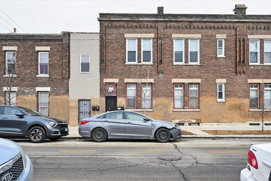 Building Photo - 3542 W 24th St