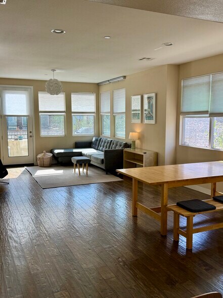 Building Photo - 9212 Joshua Way